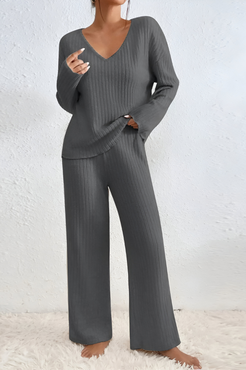 Amaris™ | Mjukt ribbat stickat loungset