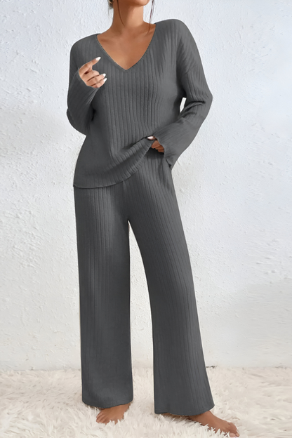 Amaris™ | Mjukt ribbat stickat loungset