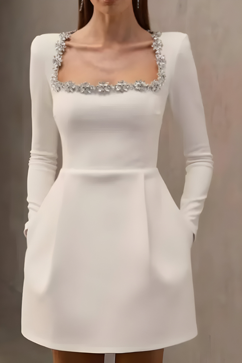 Noelle™ | Klassisk sammet cocktailklänning