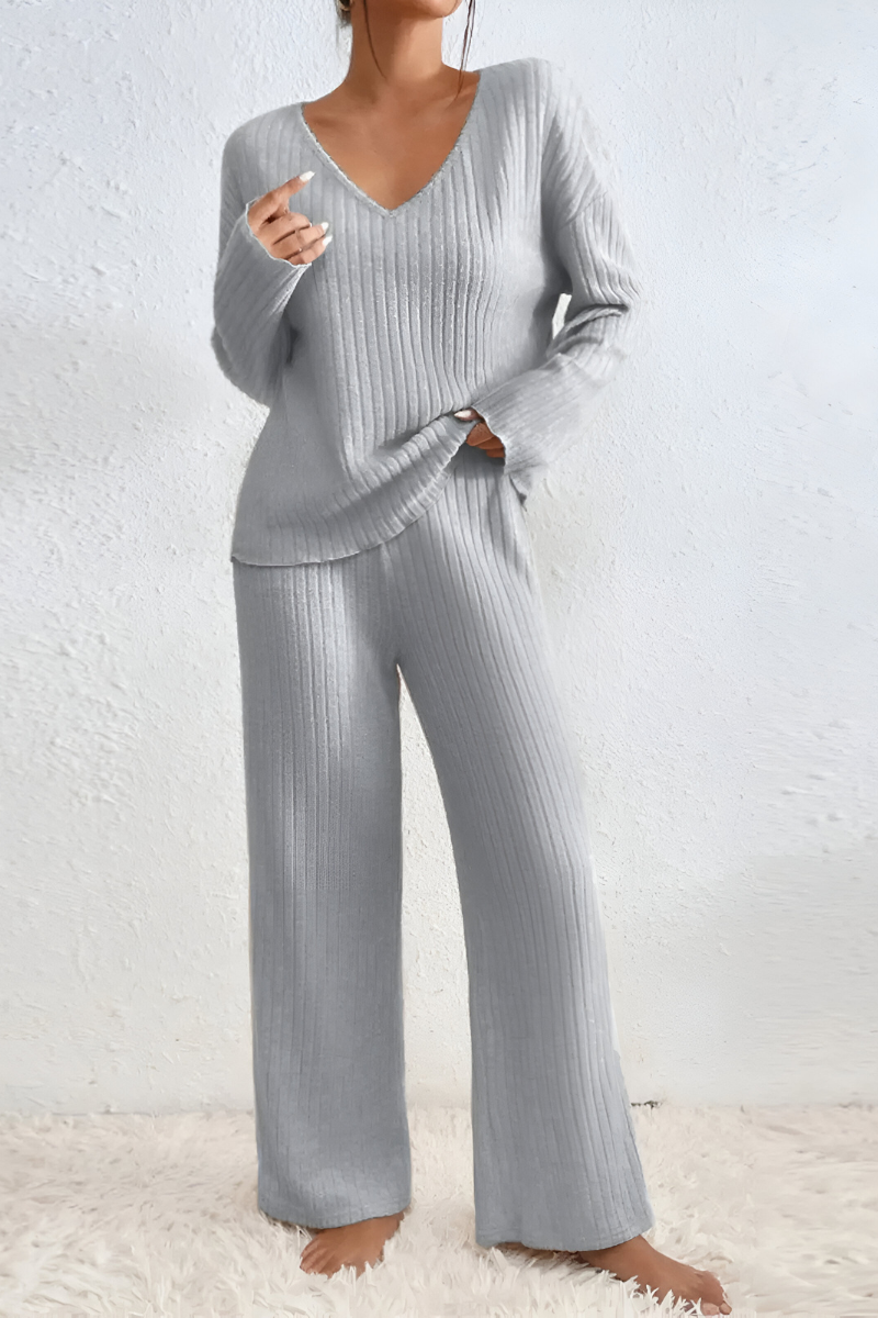 Amaris™ | Mjukt ribbat stickat loungset