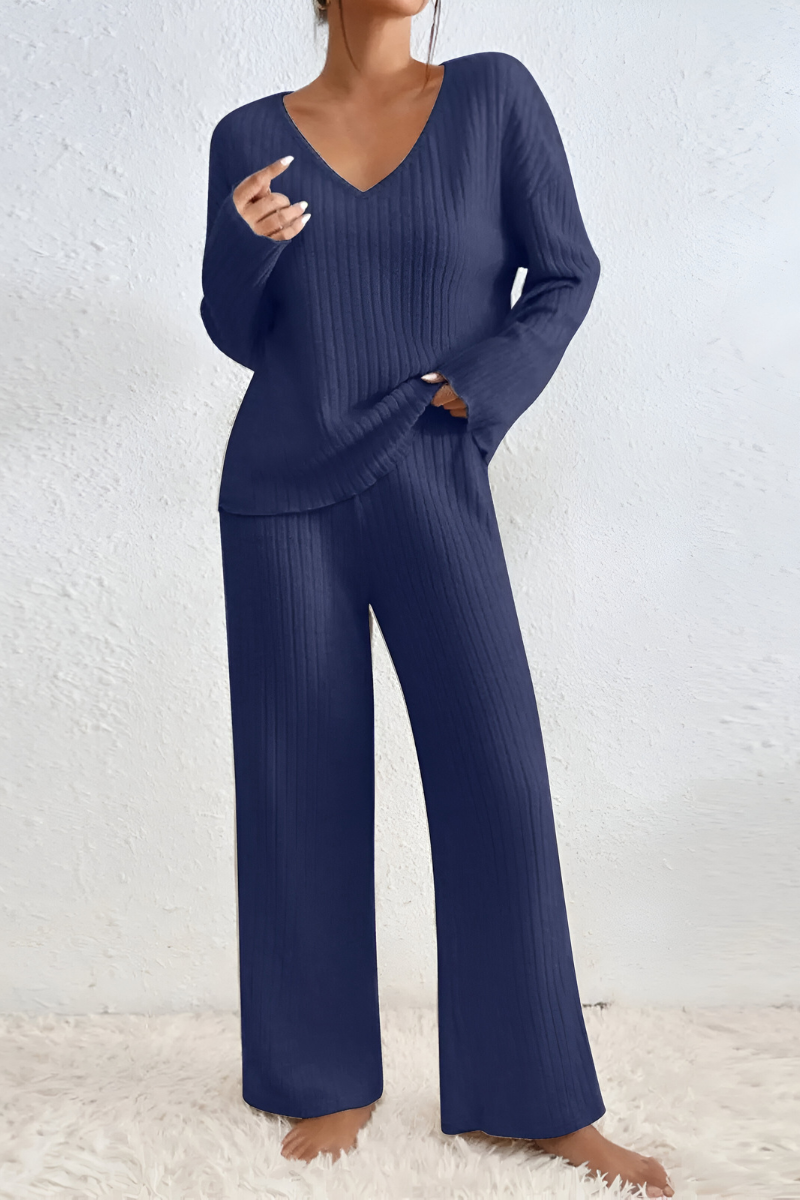 Amaris™ | Mjukt ribbat stickat loungset